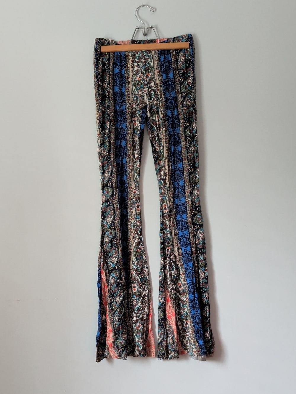 Solemio Multicolor Paisley Flare Pants - Blue, Black, Coral